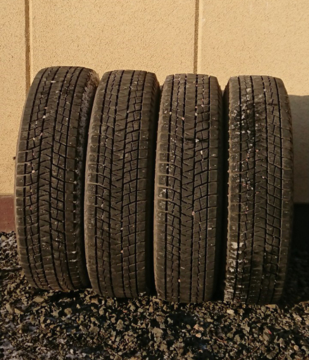 195/80R15 ブリヂストン/DM-V1 17年 スタッドレス バリ山 4本(T1470wYGG)