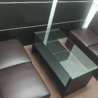 応接ソファー四脚と応接ガラスデスクのセット