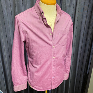 Gap ピンクシャツ