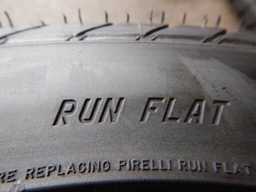 ピレリＰ－ＺＥＲＯランフラット　245/40Ｒ19　2本　ＢＭＷ　５、６シリーズ