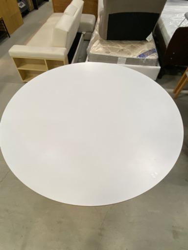 IKEA 丸形テーブル 円卓 BILLSTA