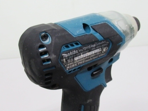 マキタ　10.8Ｖ　インパクトドライバ　ＴＤ111Ｄ　バッテリ付