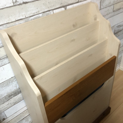 キッズ　本棚　おもちゃ入れ