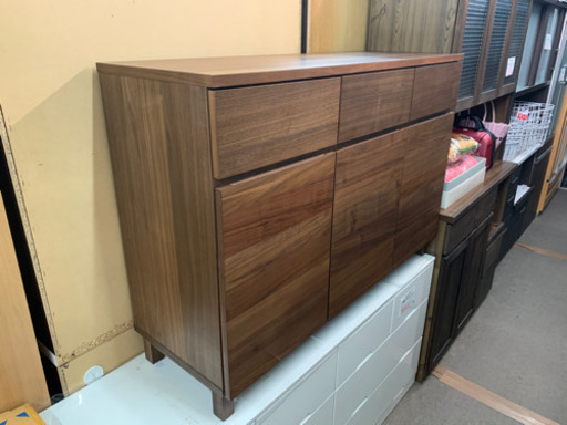 商談中　　　　　　　　　無印良品　サイドボード　キャビネット