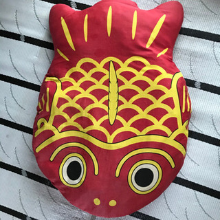 【値下げ！無料！！】貯金魚の大型クッション　限定品！？