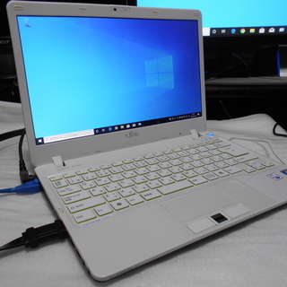 ノートパソコン 富士通 FMV LIFEBOOK Windows10 i3-2350M 　　　メモリ4GB  SSD128GB