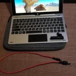 タッチスクリーンのタブレットPC