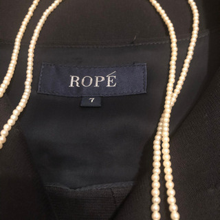 入学式、卒業式　ママスーツ　ROPE にて購入　濃紺　おまけいろいろの画像