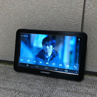 データウエスト ＡＮＶ-７０１Ａ／ＤＬ アンドロイド搭載 ８ＧＢワンセグ内蔵７型ポータブルナビの画像