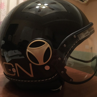 Momo Design ヘルメットの画像