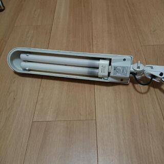 デスクライトの画像