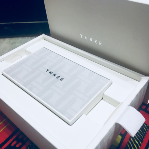 【新品未使用】THREE セレブレーションリベレーションパレット【限定品】