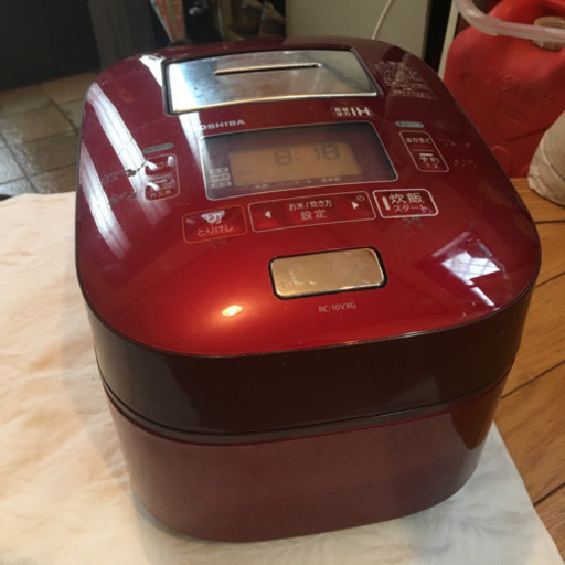 2013年製 TOSHIBA 真空圧力IH保温釜 5.5合炊き RC-10VXG