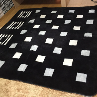 ホットカーペットお譲りします‼️180x180  早いもの勝ち‼️