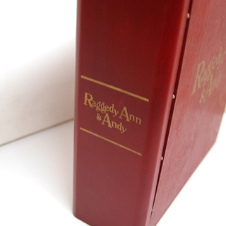 ラガディ アン アンディ 本型 木箱 エネスコ 小物入れ 収納 Raggedy Ann&Andy ENESCO レッド系 札幌市 清田区 平岡の画像