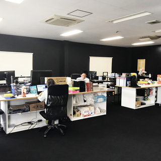 ［大阪市住之江区」★人気の事務のお仕事★本社勤務なので安定◎海外拠点あり★仕事をしながらグローバルな資産運用を学びましょう！の画像
