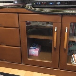 テレビボードの画像