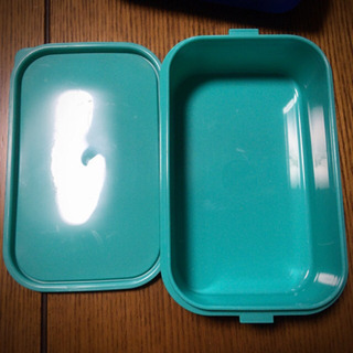 値下げ中！お弁当箱 ２段 カラフル ランチボックスの画像