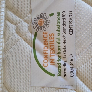 ダブルベッド マットレス付きの画像