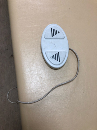 治療用電動ベッド
