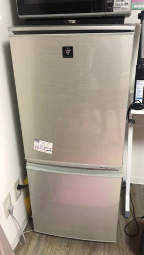 冷蔵庫　　シャープ