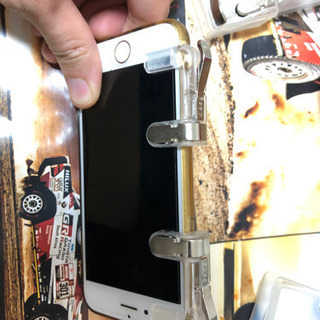 PUBG Mobile 荒野行動 コントローラー Anacend 押しボタン&グリップのセットの画像