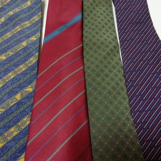 【美品】正規品 ランセル、ジバンシィ、ニナ リッチ、ピエール・カルダンのネクタイセット　値下げしました!の画像