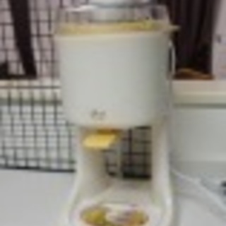 ソフトクリームメーカー