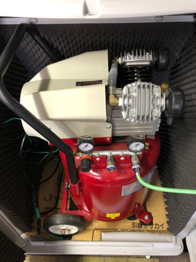 エアーコンプレッサー　ストレート　早い者勝ち！！