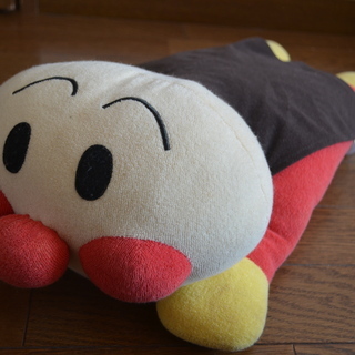 アンパンマン　抱きまくら　ぬいぐるみ