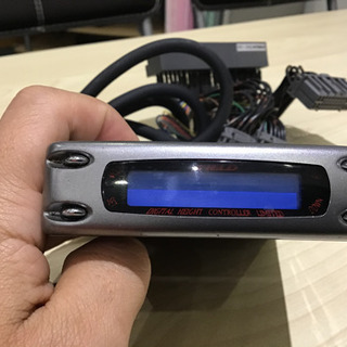 20系セルシオ前期　エアサスコントローラー
