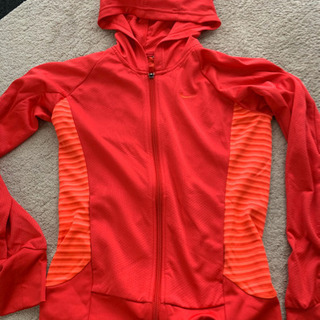 ナイキパーカー　ドライフィット