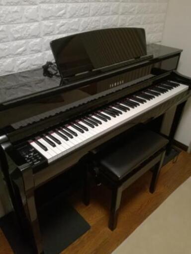 クラビノーバCLP-675PE   新品に近い　椅子付属