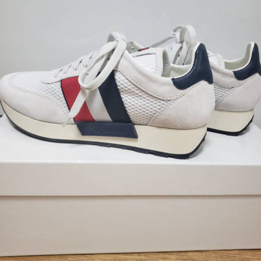 モンクレールスニーカー　新品