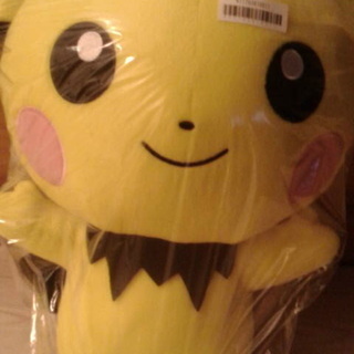 ポケットモンスターめちゃでかピカチュウぬいぐるみ