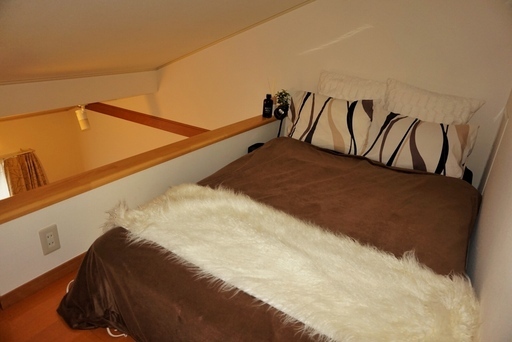 【美品】セミダブルベッド / マット / Nitori × Sealy / ニトリ × シーリー 取りに来て頂ける方限定5,000円OFF / 東京都内