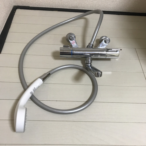 TMGG40E 商品名 壁付サーモスタット混合水栓（エアイン）