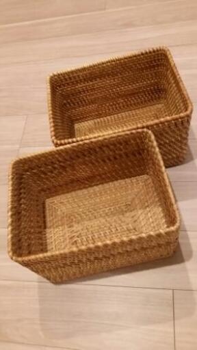 無印良品　ラタン収納ボックス