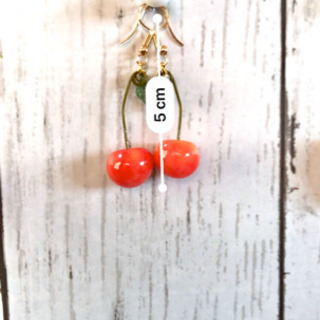 ⭐️艶々さくらんぼのピアス⭐️の画像