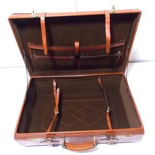 ★☆ 送料無料 美品！「LEGACY」 クラシックバッグ ☆★の画像