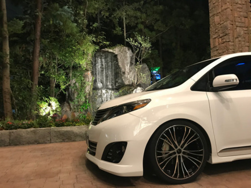 アネーロ　22インチ 8.5J +35 114.3