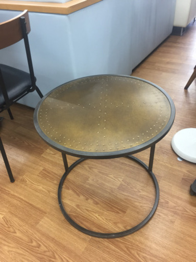 【関家具】サイドテーブル売ります！