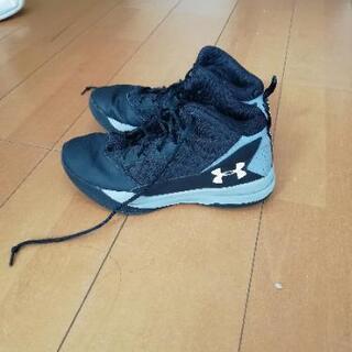 UnderArmour バッシュ 24cm