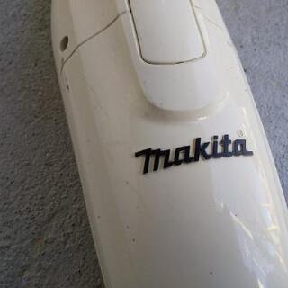 商談中：マキタ　makita　業務用　コードレス掃除機　バッテリー付きの画像