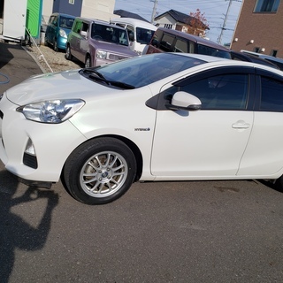 総額73万円😉アクア　😉NHP10😉パール😉車検２年付😉1.3万㎞の画像