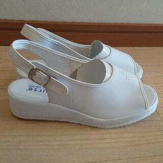 ナースサンダル 未使用の画像