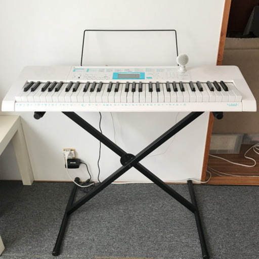 CASIO カシオ 電子キーボード 光ナビゲーション LK-128  スタンド付き！