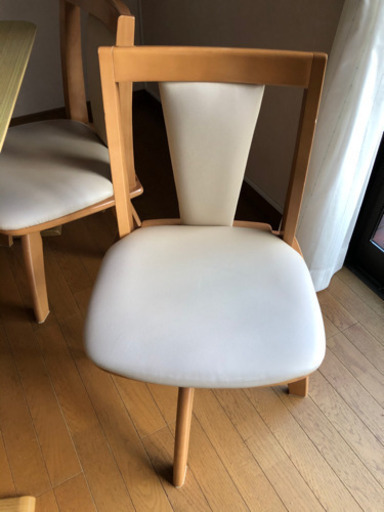 ダイニングテーブル　回転椅子セット