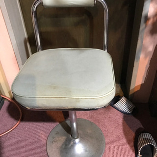 椅子　大量の画像