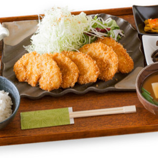 平日・ホールスタッフの画像